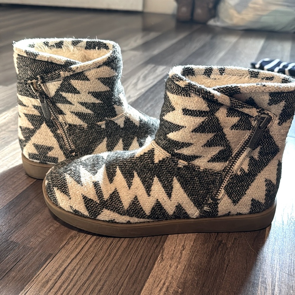 Cute boots from indigo size 7.5